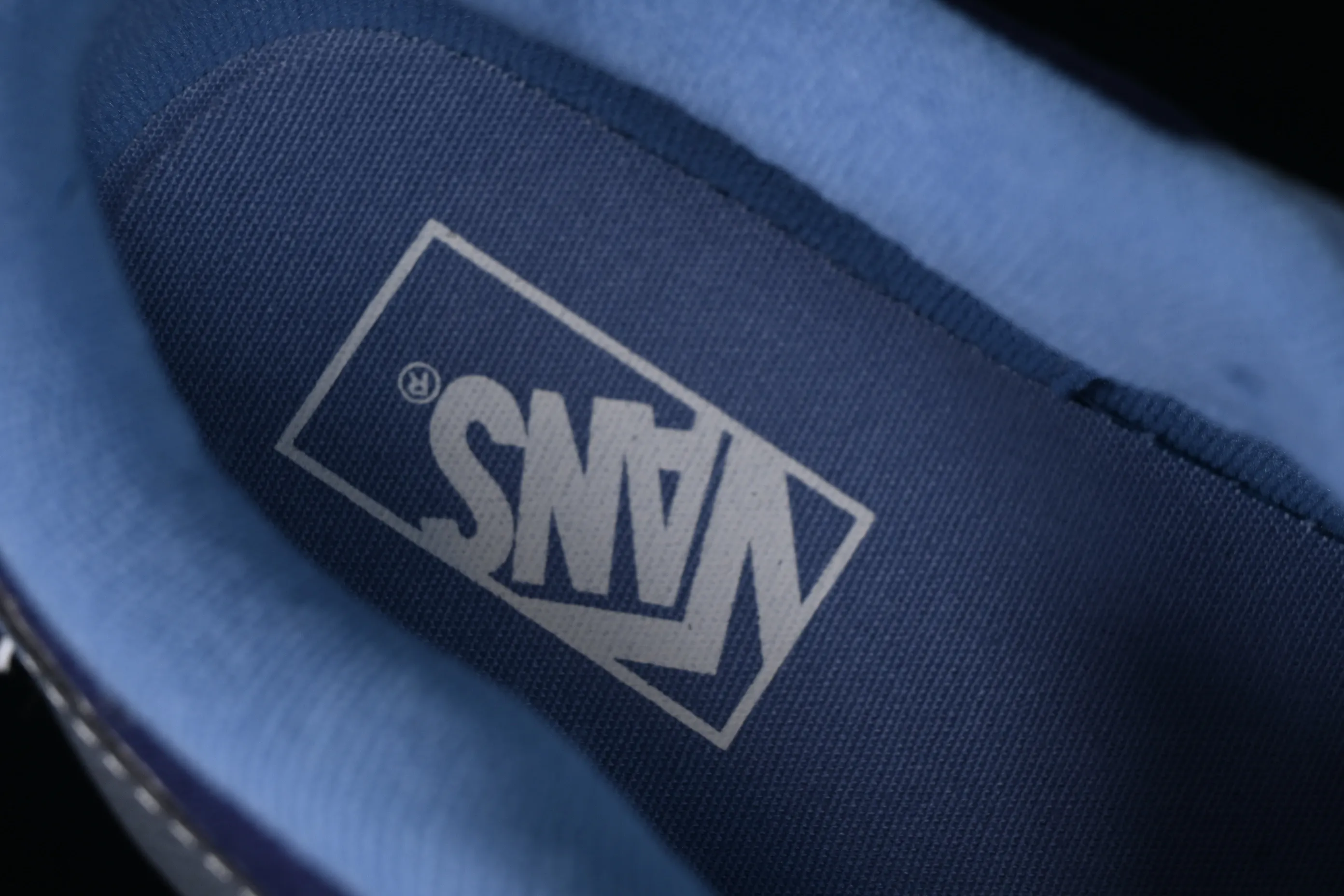 All categories Vans Vans series Vans Low Vans low-top Vans Knu Skool Vans low-top retro casual fat bread shoes VN0009QCBLK